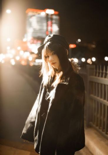 欧美女头像女_蓝光高清迅雷在线观看