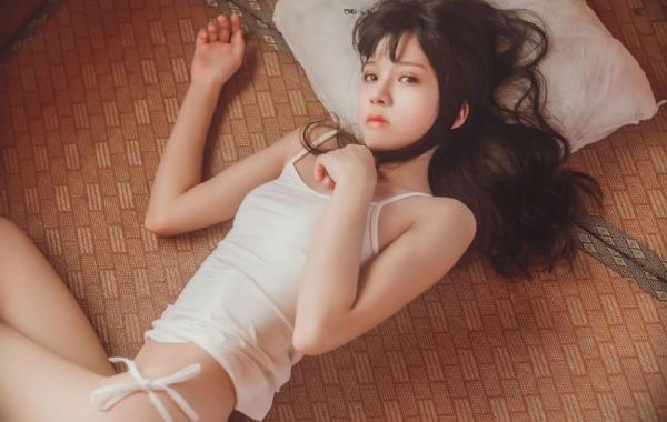 欧美亚洲成年在线_DVD免费观看视频