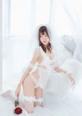 日韩制服片_720迅雷电影在线