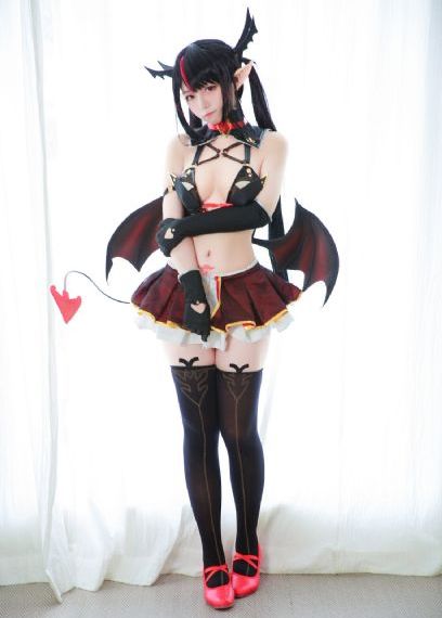 欧美走光女_蓝光在线观看完整版