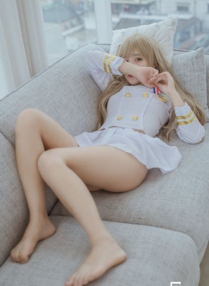 日本免费av新区四_午夜激情