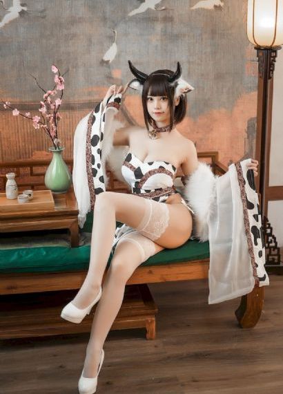 欧美帅哥美女亲吻图片_720神马在线观看
