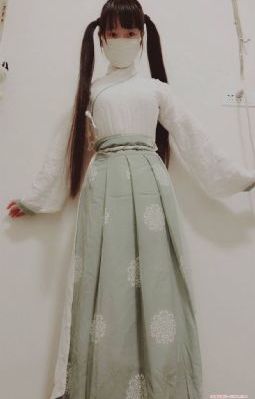 欧美外阴外阴真人图片_BD英语完整版观看