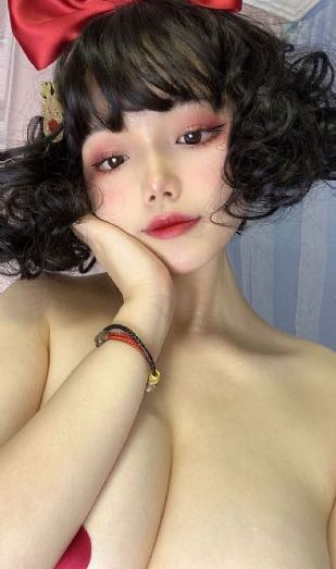 国模杨依大尺度露木耳写真_DVD高清迅雷在线观看